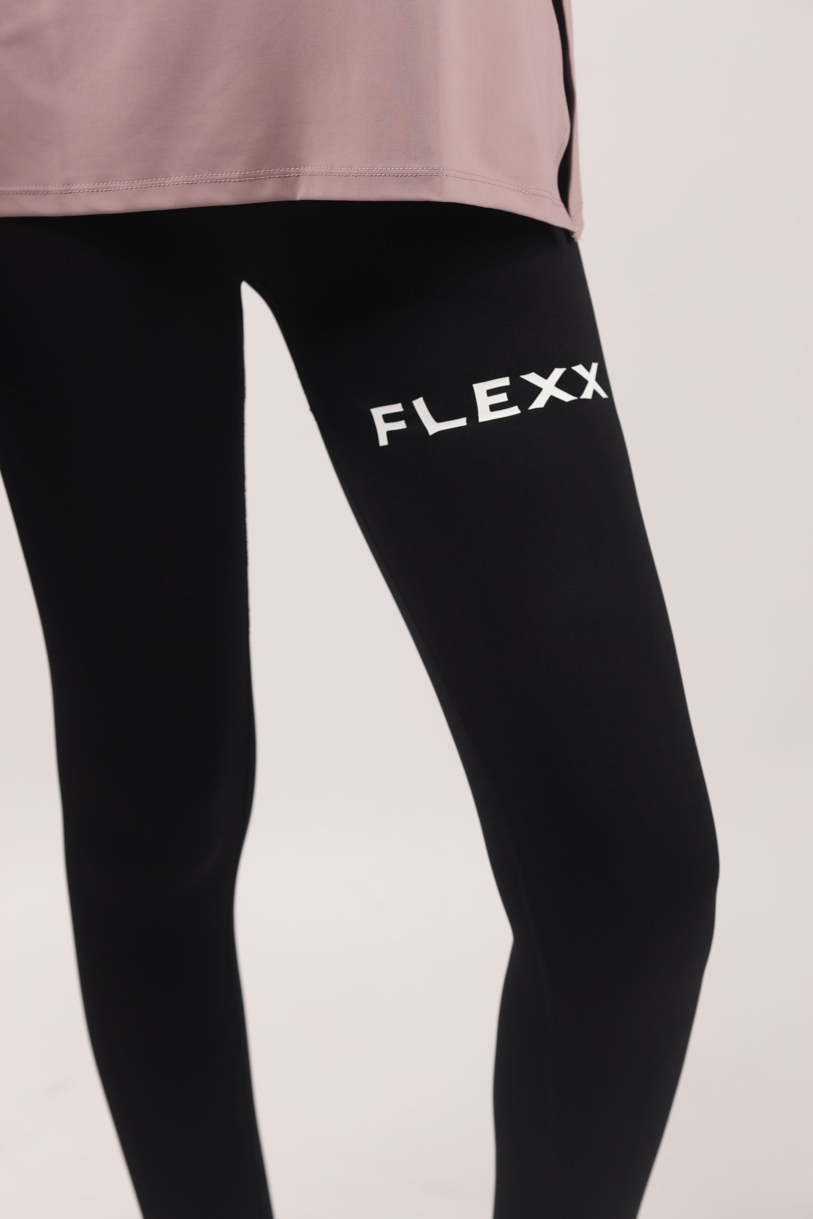 Collection of Horiz Leggings in a gallery layout